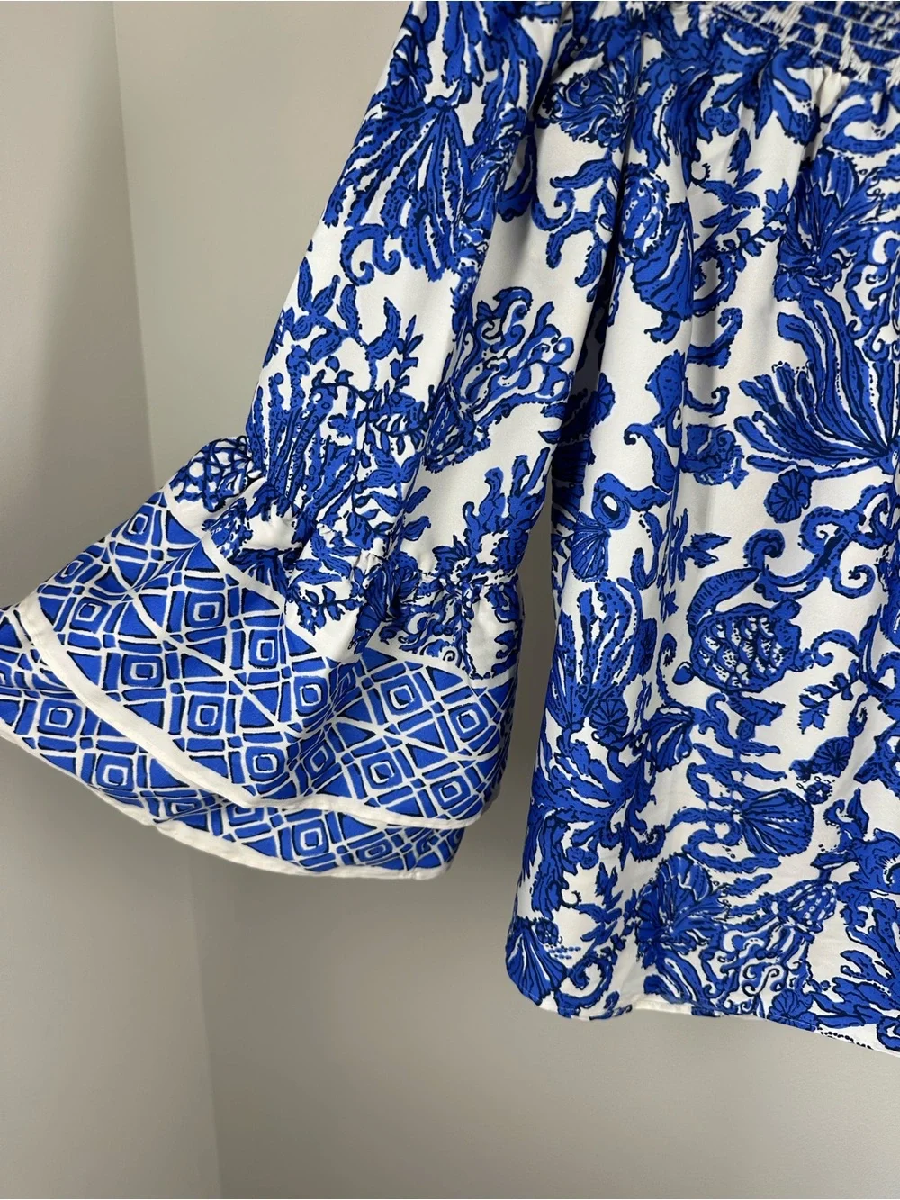 Lilly Pulitzer Women’s Kaori 3/4 Sleeve Off Shoulder Deeper Coconut Ride With Me - Picture 4 of 10